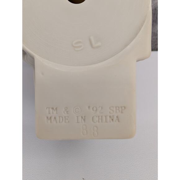 DJ Capital critter Burger King Kids Club 1992 & 2 Disney Rescuers' Bernard 2" - Picture 9 of 13